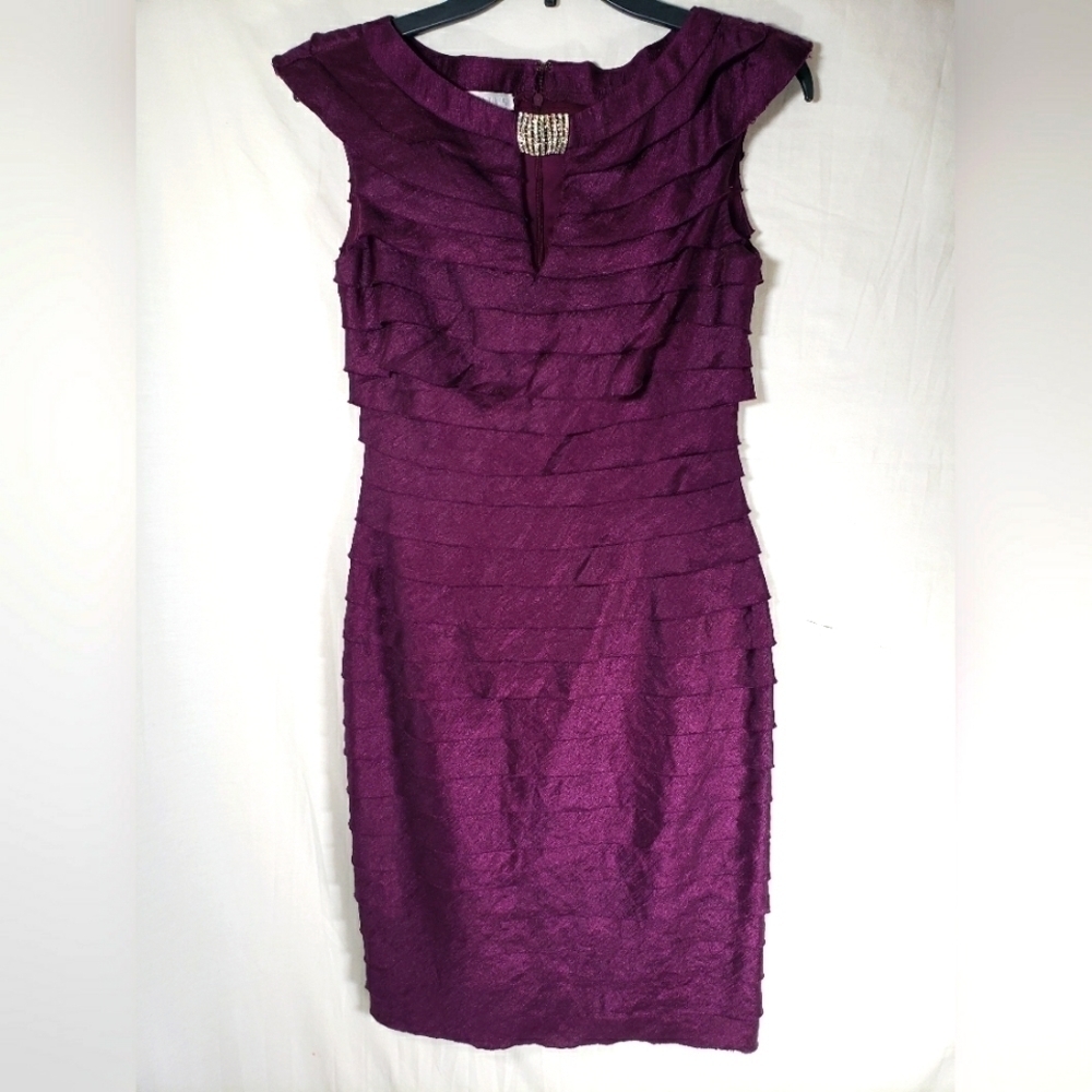 London Times Burgundy Layered Dress with Jeweled Collar Sz 4